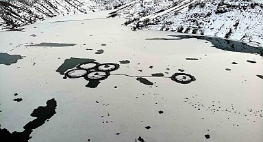 Erzincan'daki Göyne Sulama Barajı buzla kaplandı