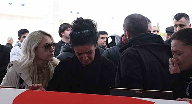 Eski 3. Ordu Komutanı emekli Orgeneral Berk toprağa verildi