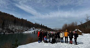 Eskişehirli doğa tutkunları Bursa'da 17 kilometre yürüdü