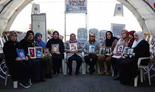 Evlat nöbetindeki Remziye Yenidoğan: "15 yaşında bir çocuk annesini bırakıp dağa gitmez"