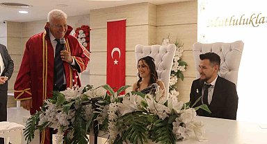 Evlenmek için 29 Şubat'ı seçtiler