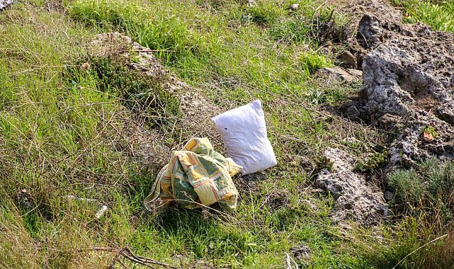 Falezlerde yaralı şahıs var diye geldiler, battaniye ve yastık çıktı