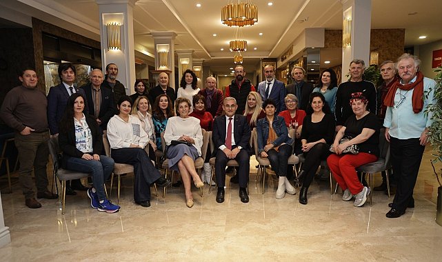 Farklı şehirlerden sanatçılarla bir araya geldi