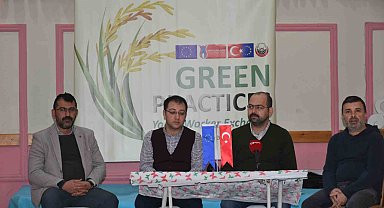 Farklı ülkelerden gelen gençler doğa için fikirlerini paylaştı