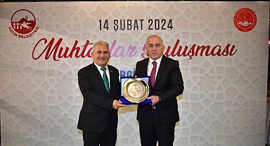 Fatih Belediye Başkanı Turan, muhtarlara yeni dönem projelerini anlattı