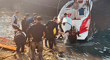 Fırat Nehri'ne atlayan kadını vatandaşlar kurtardı