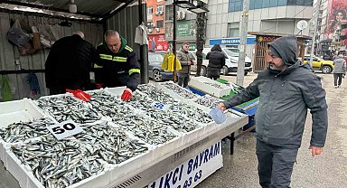 Fiyatı 50 liraya düşen istavrite yoğun ilgi