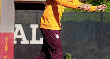 Galatasaray'da Carlos Vinicius ilk antrenmanına çıktı
