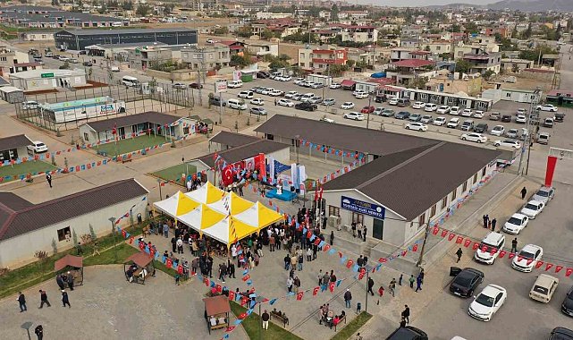 Gaziantep Büyükşehir, depremler sonrası çalışmalarını aralıksız sürdürüyor