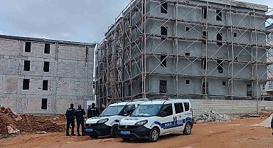 Gaziantep'te inşaat iskelesi çöktü: 1 ölü, 2 yaralı