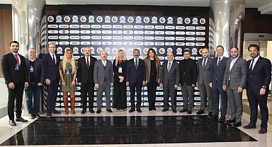 Gaziantep'teki KOBİ'ler 'Akıllı KOBİ Dijital Dönüşüm Konferansı'nda bir araya geldi