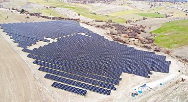 Gediz'de güneş enerji santrali elektrik üretimine başladı