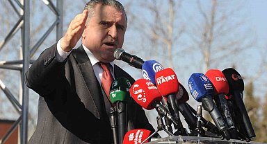 Gençlik ve Spor Bakanı Osman Aşkın Bak ailelere seslendi: "Çocuklarınızı alıp bu tesislere getirin"