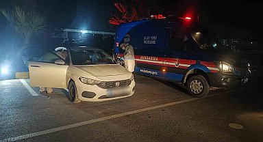 Gişe memurunu gasp ettiler, havaya ateş açıp kaçtılar