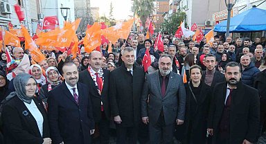 Gölcük Belediye Başkanı Ali Yıldırım Sezer'den gövde gösterisi