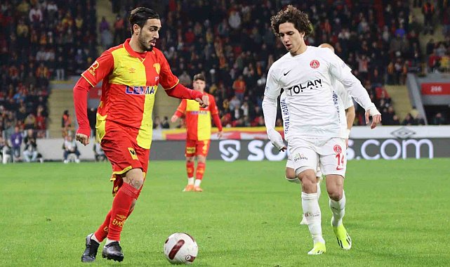 Göztepe'de Yalçın Kayan, parlamaya devam ediyor