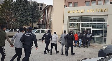 Hakkari'de aranan 132 şahıs yakalandı