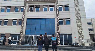 Haklarında 16 yıl ve 18 yıl hapis cezası bulunan 2 şüpheli jandarmadan kaçamadı
