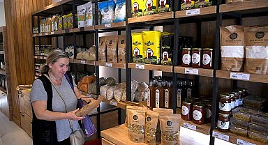 Halk Adamarket Mağazası yeni yerinde hizmete başladı