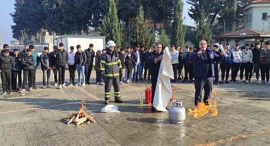 Hatay'da öğrencilere yangın eğitimi verildi