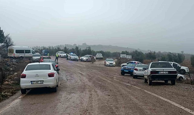 Helikopterin düştüğü alanda ve enkazda çalışmalar sürüyor