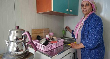 Her gece deprem olacak korkusuyla uyuyor