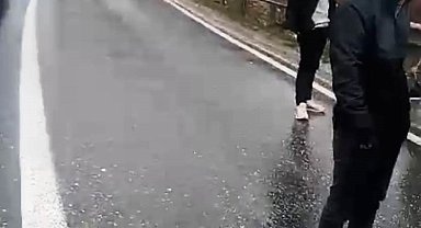 Heyelan sonrası yol genişletme çalışmaları devam ediyor