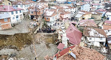 Heyelan yaşanan köyün önemli bir bölümü taşınacak