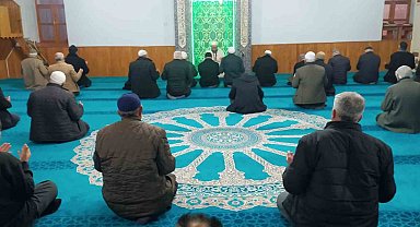 Hisarcık'ta 6 Şubat'ın yıl dönümünde depremde vefat edenler için dua edildi