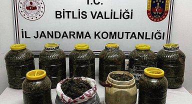 Hizan'da 11 kilo 450 gram skunk maddesi ele geçirildi