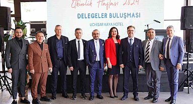 Hizmet emekçileri, kutlamalarda moral buldu