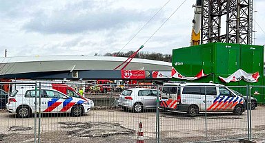 Hollanda'da inşaat halindeki köprü çöktü: 2 ölü