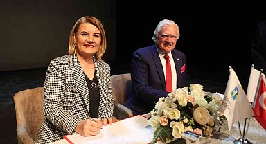 IGF Dünya Folklor Birliğinin Türkiye'deki ilk ofisi İzmit Sanat Akademisinde