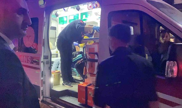 İki grup arasında bıçaklı kavga: 3 yaralı