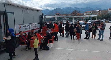 İlkokul öğrencileri hasta arkadaşları için seferber oldu