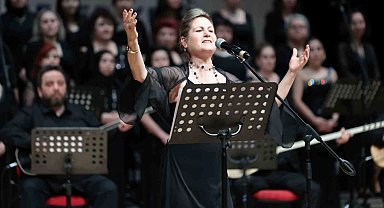 İnsan, Toprak ve Göç temalı konser izleyenleri etkiledi