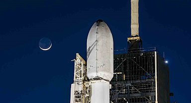 Intuitive Machines'in Ay'a iniş aracı Nova-C fırlatıldı