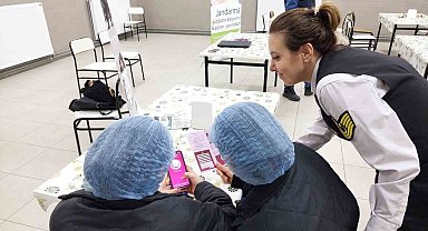 İşçi kadınlara KADES bilgilendirmesi