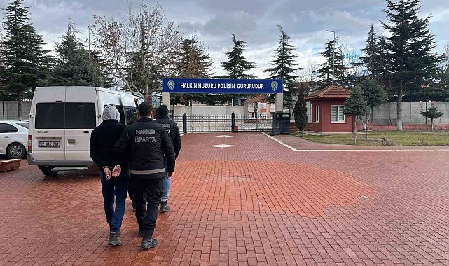 Isparta'da kahvehaneye narkotik operasyon: 2 şüpheli tutuklandı