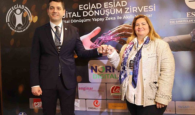 İzmir'de Dijital Dönüşüm Zirvesi gerçekleşti