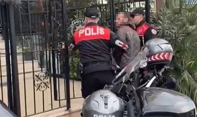İzmir'de motosikletli polislerden sıkı denetim: 106 gözaltı