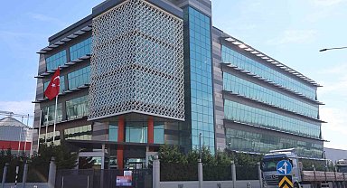 İzmir'deki 2,5 milyarlık vurgunda holding sahibi de kayıplara karıştı