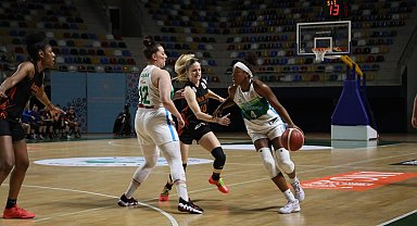 İzmit Belediyespor, Tarsus'u "93-80" mağlup etti