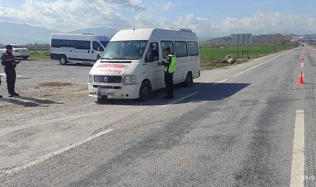 Jandarma kontrollerine devam ediyor
