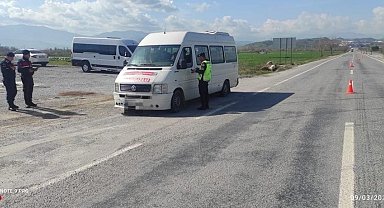 Jandarma kontrollerine devam ediyor