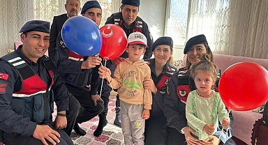 Jandarma, ölümden kurtardığı küçük Aras'ı unutmadı