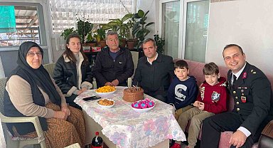 Jandarma, şehidin emanetini yalnız bırakmadı