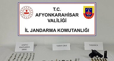 Jandarma yüzlerce tarihi eser ele geçirdi
