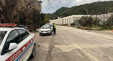 Jandarmadan 111 araç ve sürücüsüne para cezası