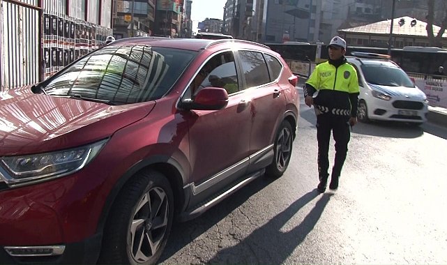 Kadıköy'de dron destekli denetim: Sürücülere para cezası yağdı